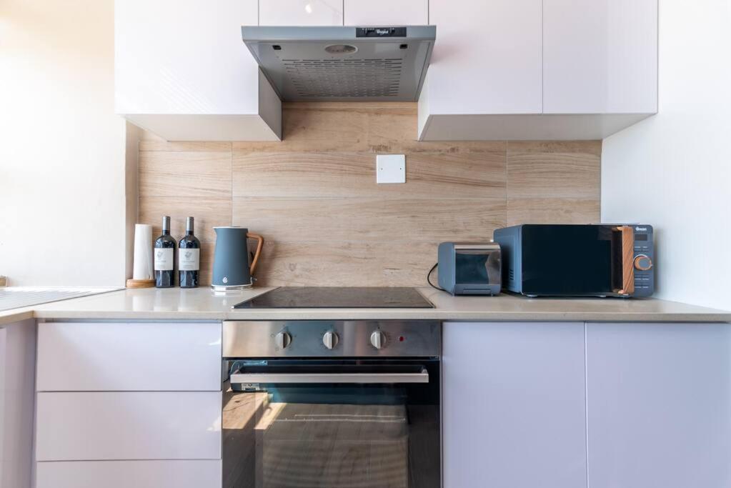 Cosy 1-bedroom Unit In Seapoint *