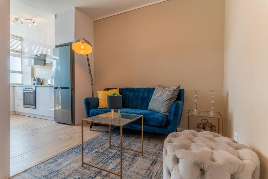 Cosy 1-bedroom Unit In Seapoint Apartment